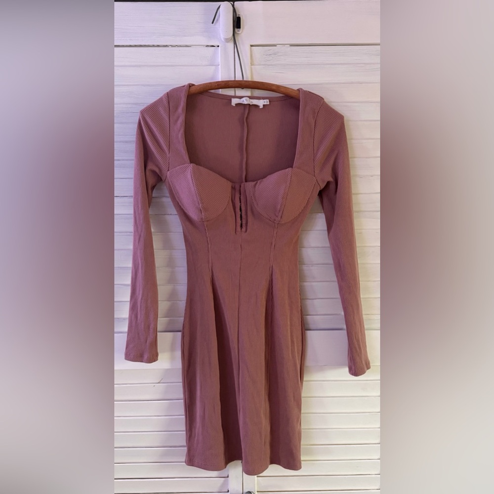 Astr Ribbed Mauve Long-Sleeve Dress